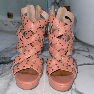 Aldo Gold-Studded Antique Rose Leather Strappy Sandal w. Wooden Heel. Sz 8
